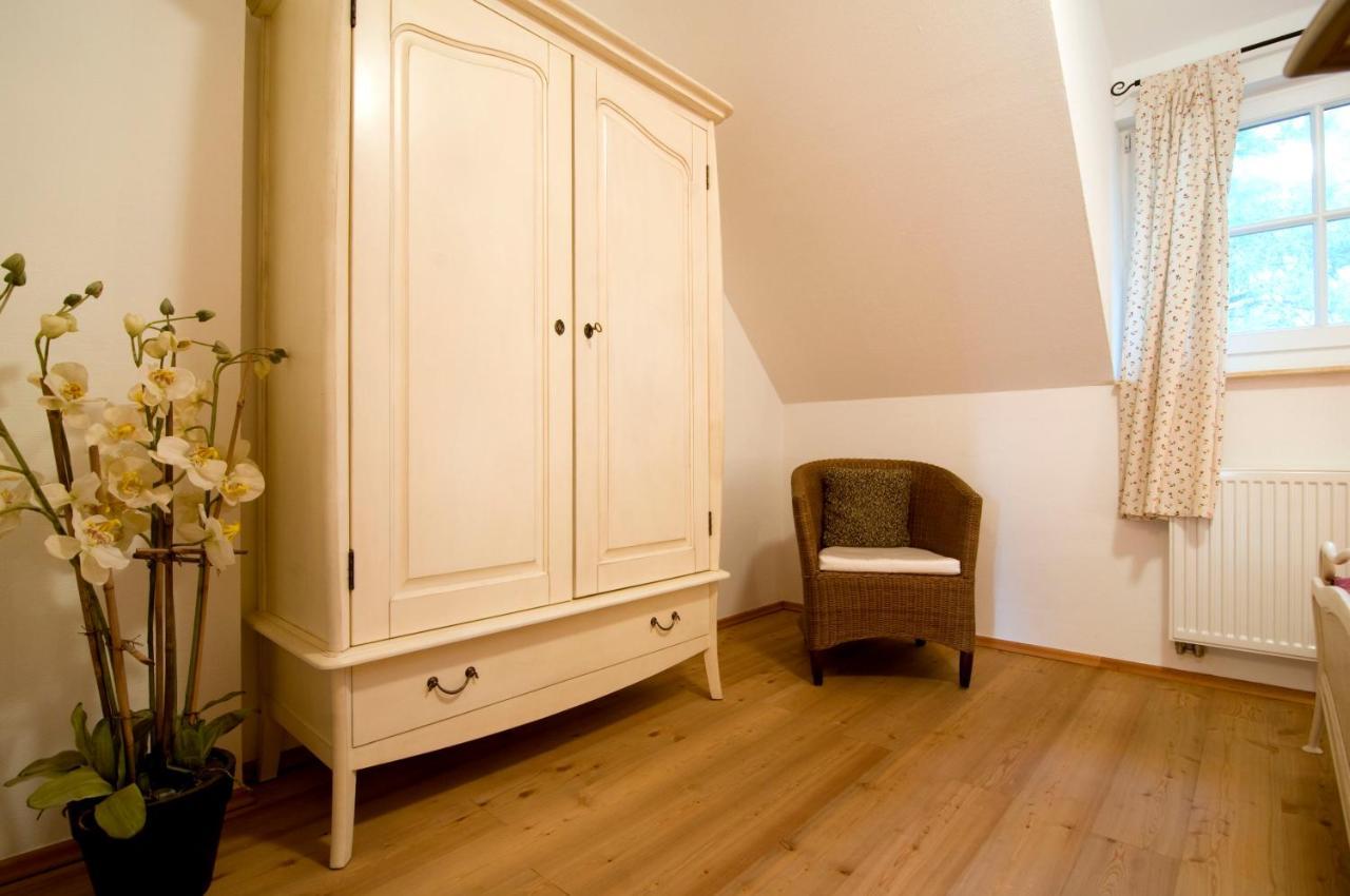 Ferienhaus Zander Mit Sauna Born Exteriör bild