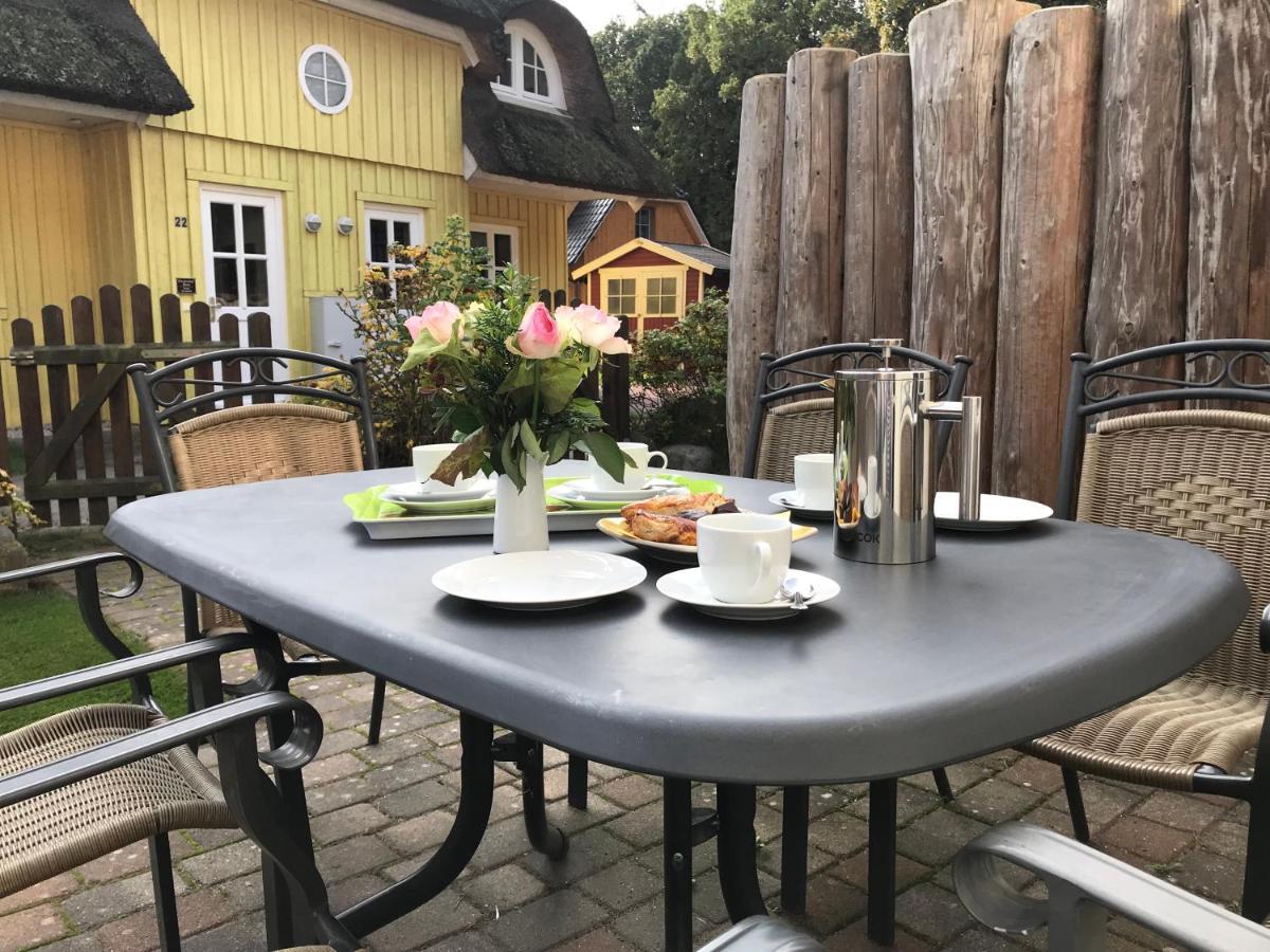 Ferienhaus Zander Mit Sauna Born Exteriör bild